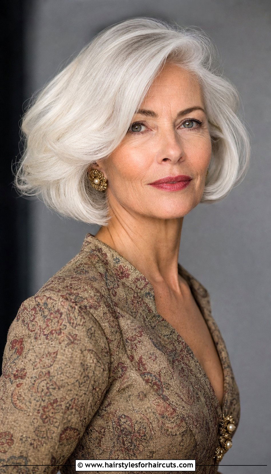 Side Part White Bob - 25 white haircuts - 25 white haircuts
