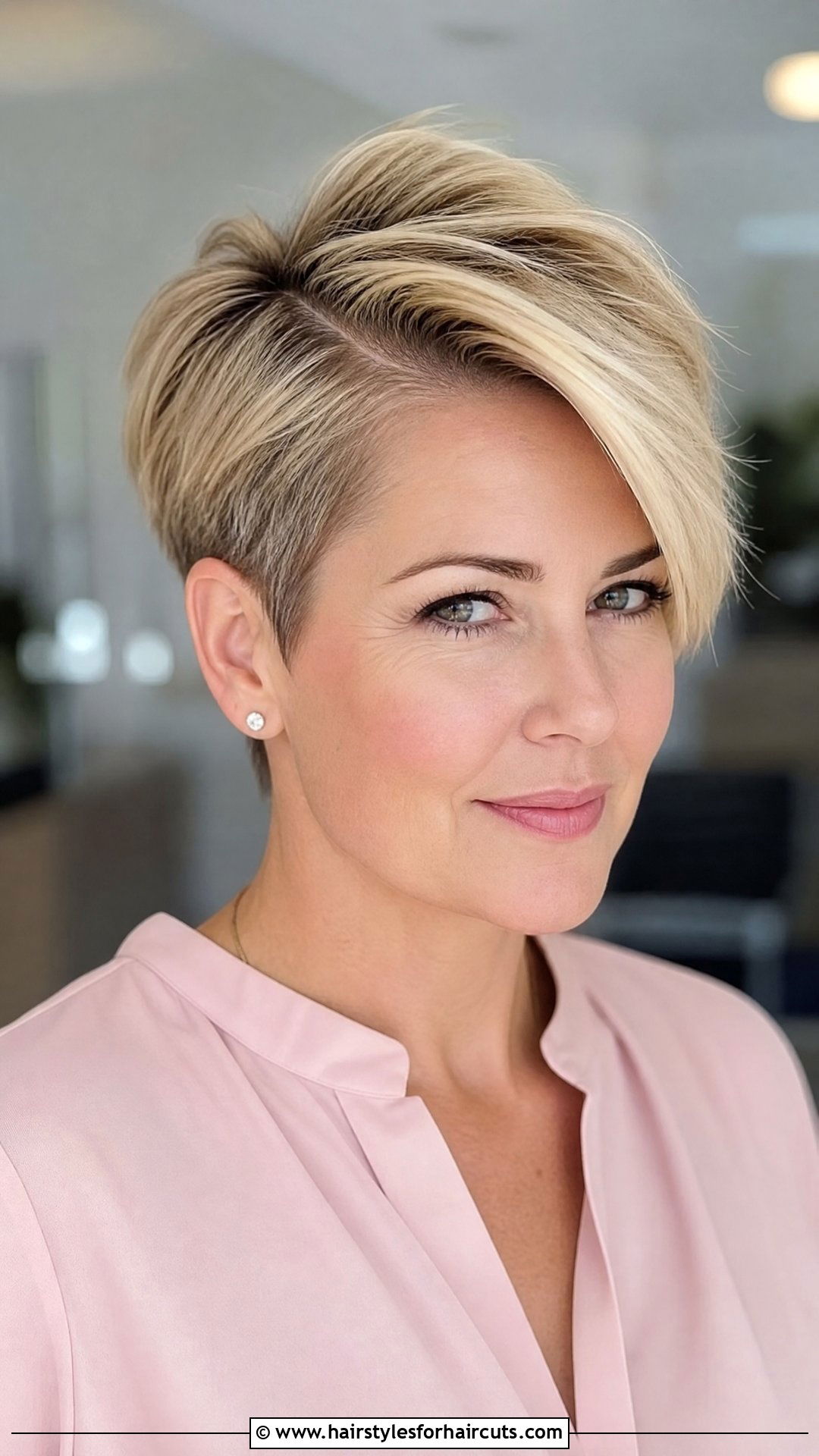 Side Parted Pixie For Fine Hair - 25 best haircuts for fine thin straight hair - 25 best haircuts for fine thin straight hair