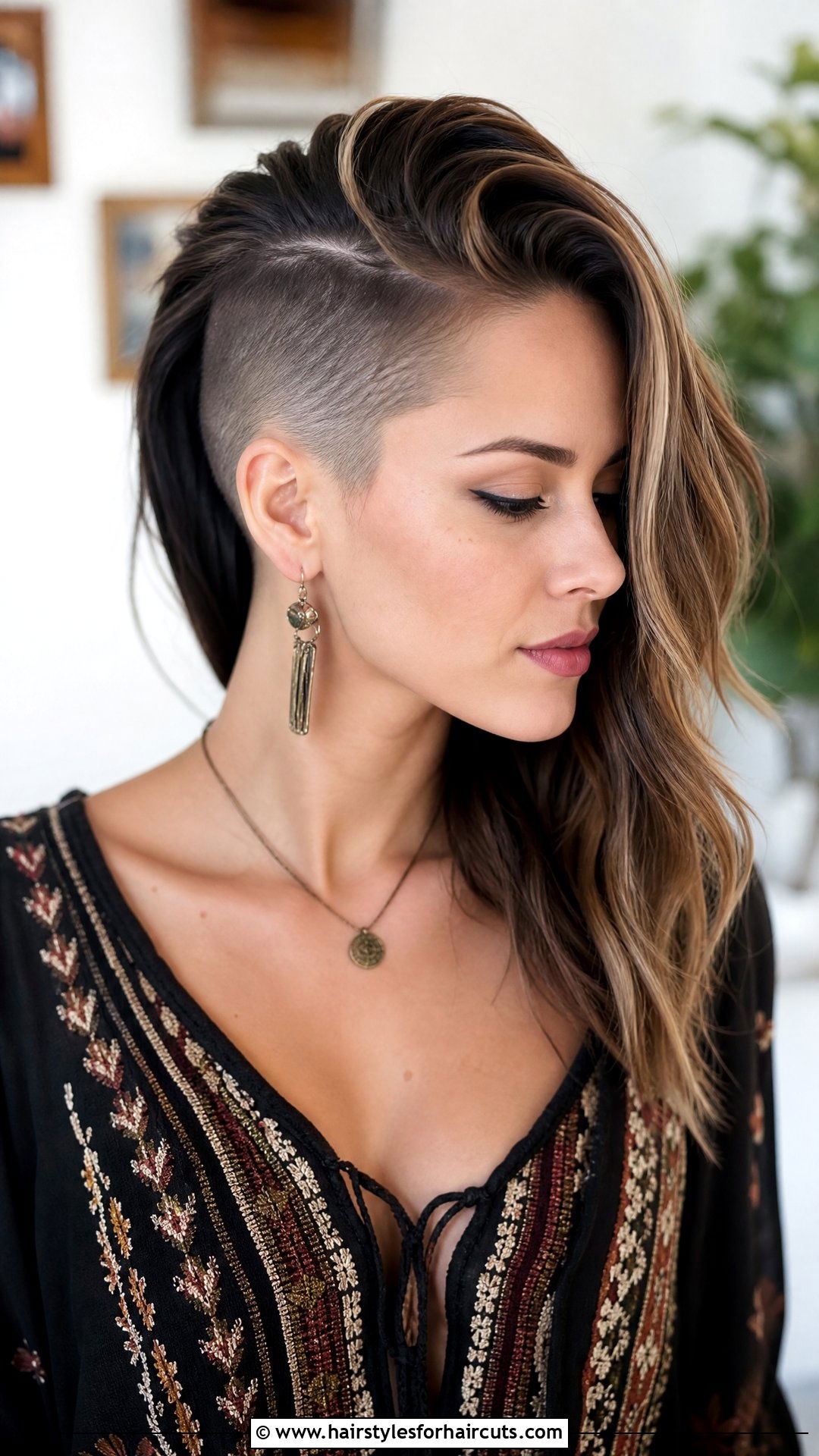 Side Shave Fade Long Hair - 25 undercuts womens fade haircuts long hair - 25 undercuts women's fade haircuts long hair
