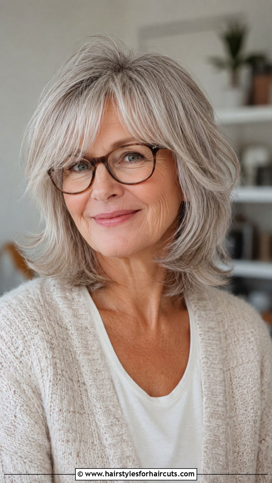 Side Swept Bangs Haircut - 25 haircuts for women over 60 with glasses - 25 haircuts for women over 60 with glasses