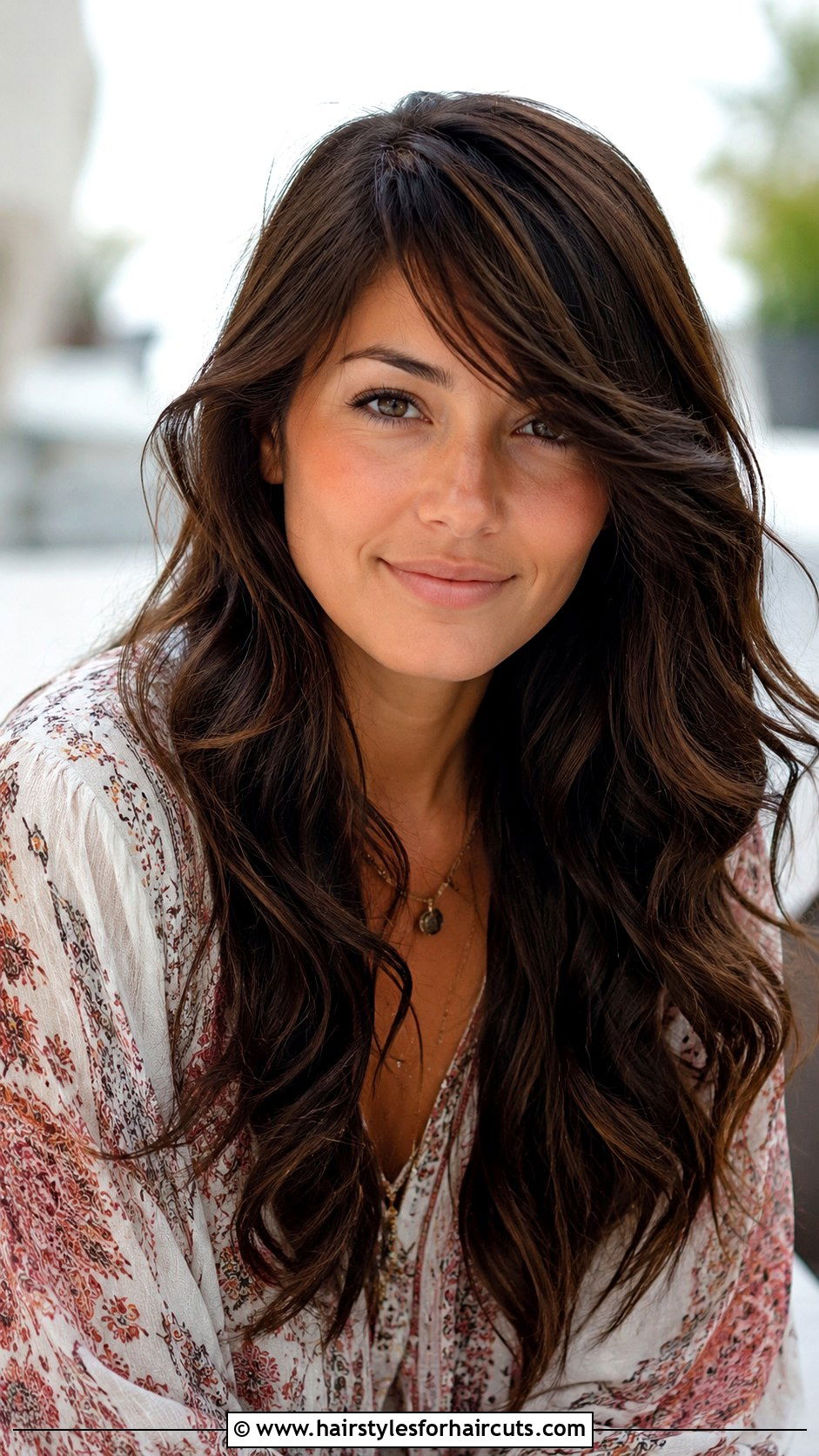 Side Swept Bangs Long Hair - 25 haircuts for round face women - 25 haircuts for round face women