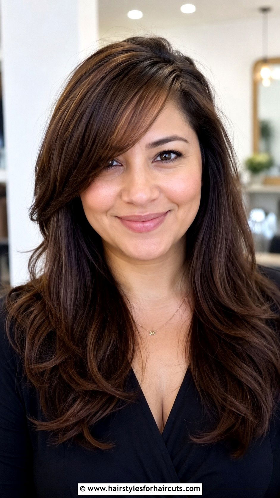 Side Swept Bangs Round Face - 25 haircuts on the side - 25 haircuts on the side