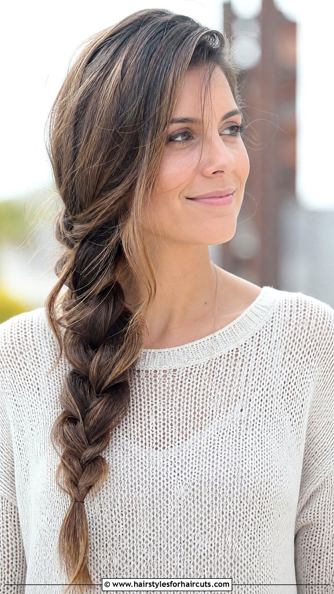 Side Swept Braid - 25 office hairstyles for long hair - 25 office hairstyles for long hair