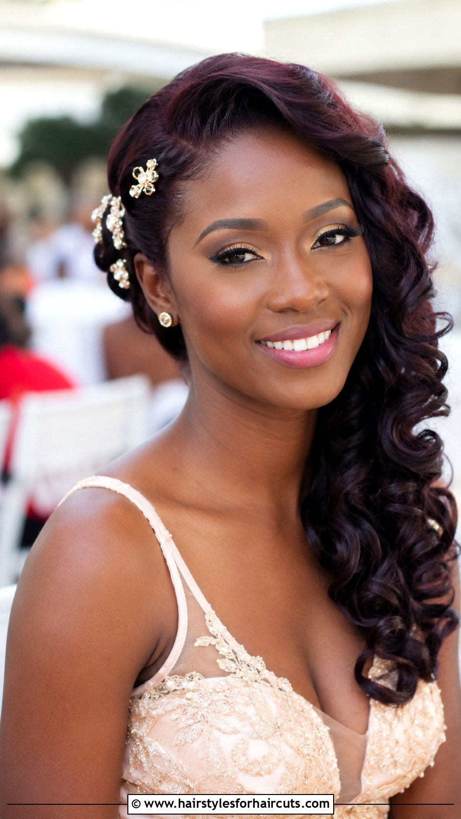 Side Swept Carnival Curls - 25 carnival hairstyles - 25 carnival hairstyles