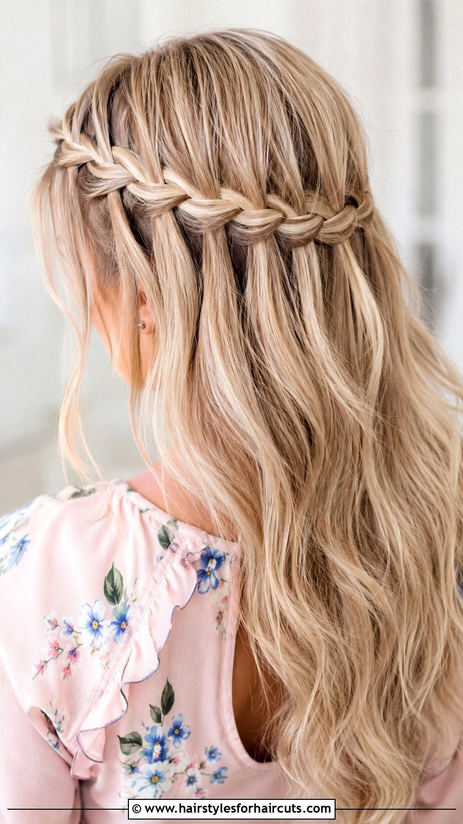 Side Swept Curls Hairstyle - 25 hairstyles wheel - 25 hairstyles wheel