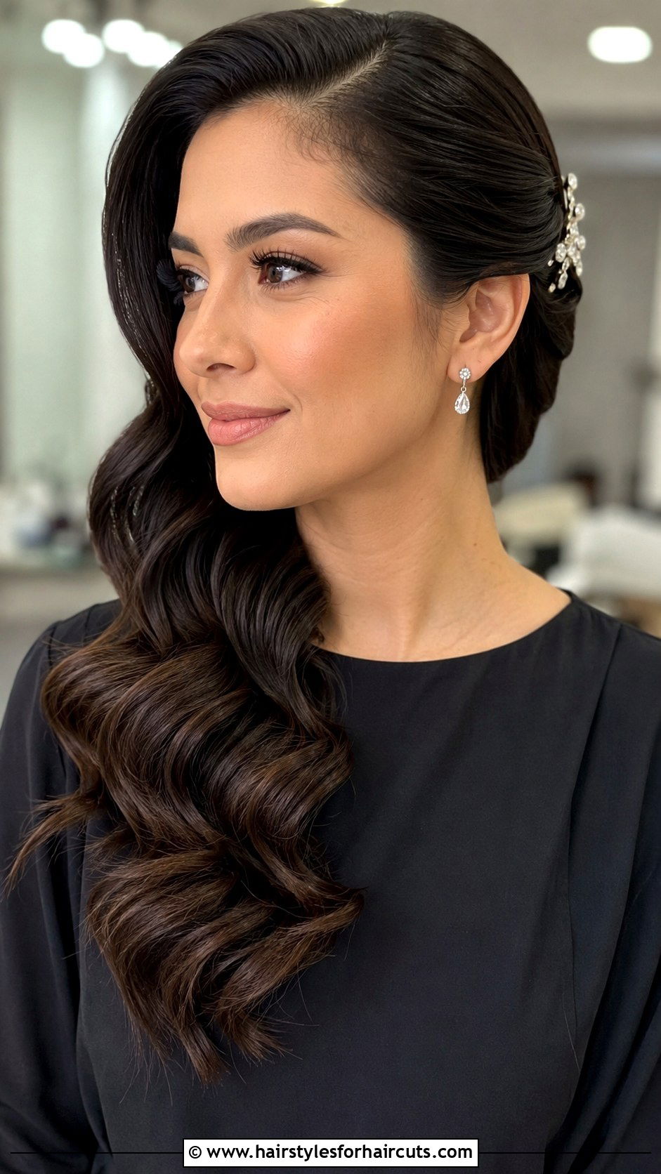 Side Swept Curls Medium Hair - 25 funeral hairstyles for medium hair - 25 funeral hairstyles for medium hair