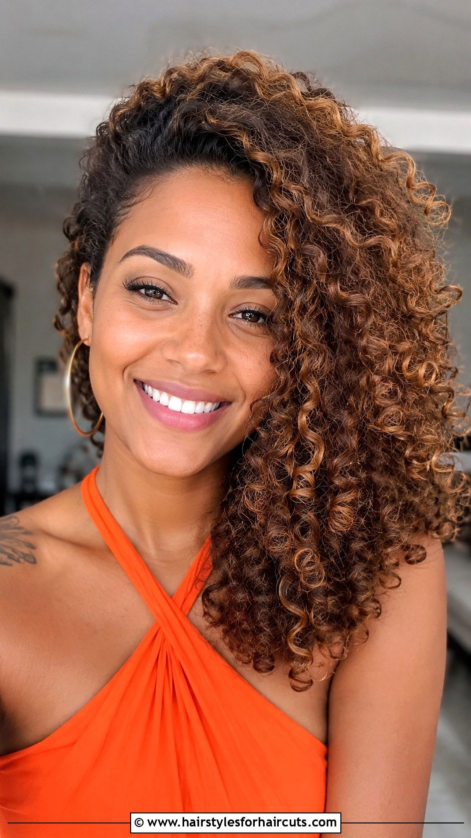 Side Swept Curly Haircut - 25 one side haircuts - 25 one side haircuts