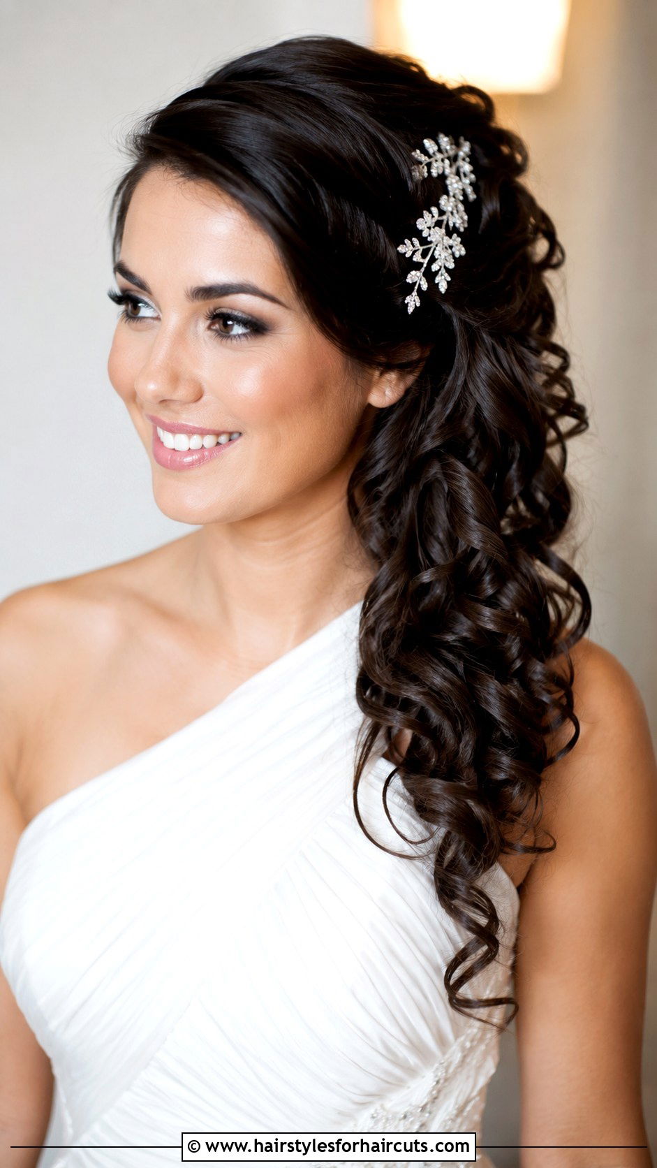 Side Swept Curly Wedding Hairstyle - 25 curly hair wedding hairstyles - 25 curly hair wedding hairstyles