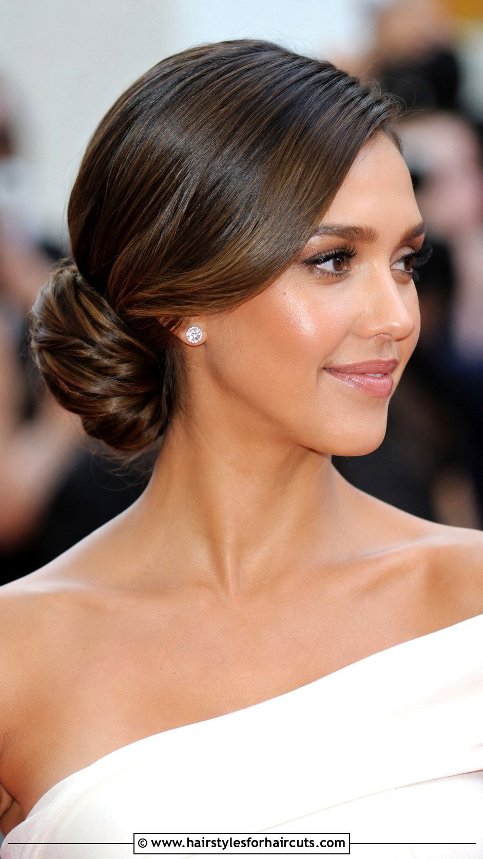 Side Swept Donut Bun - 25 donut bun hairstyles for short hair - 25 donut bun hairstyles for short hair