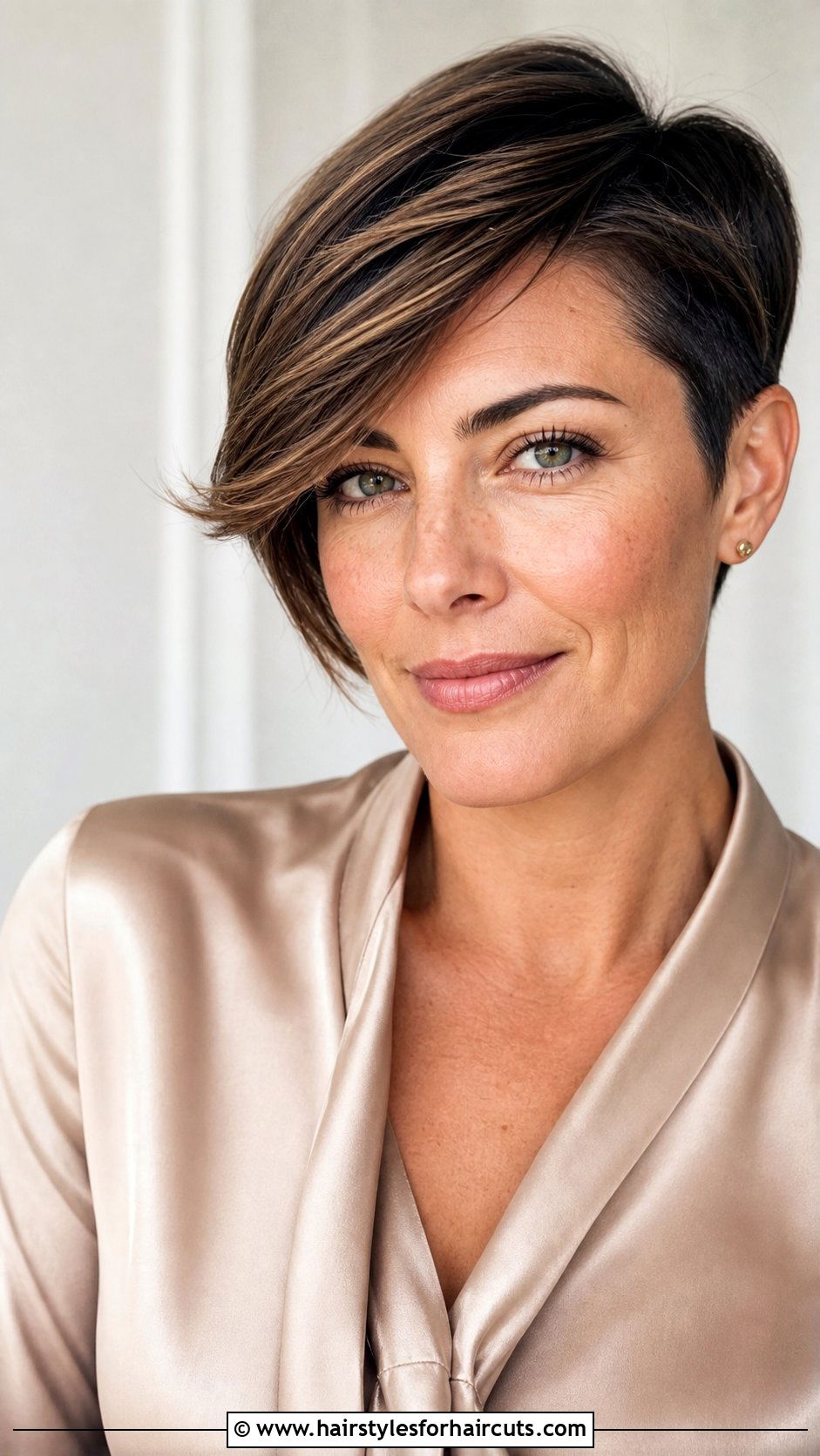 Side Swept Pixie For Post Chemo Thinning - 25 hairstyles for thin hair from chemo - 25 hairstyles for thin hair from chemo