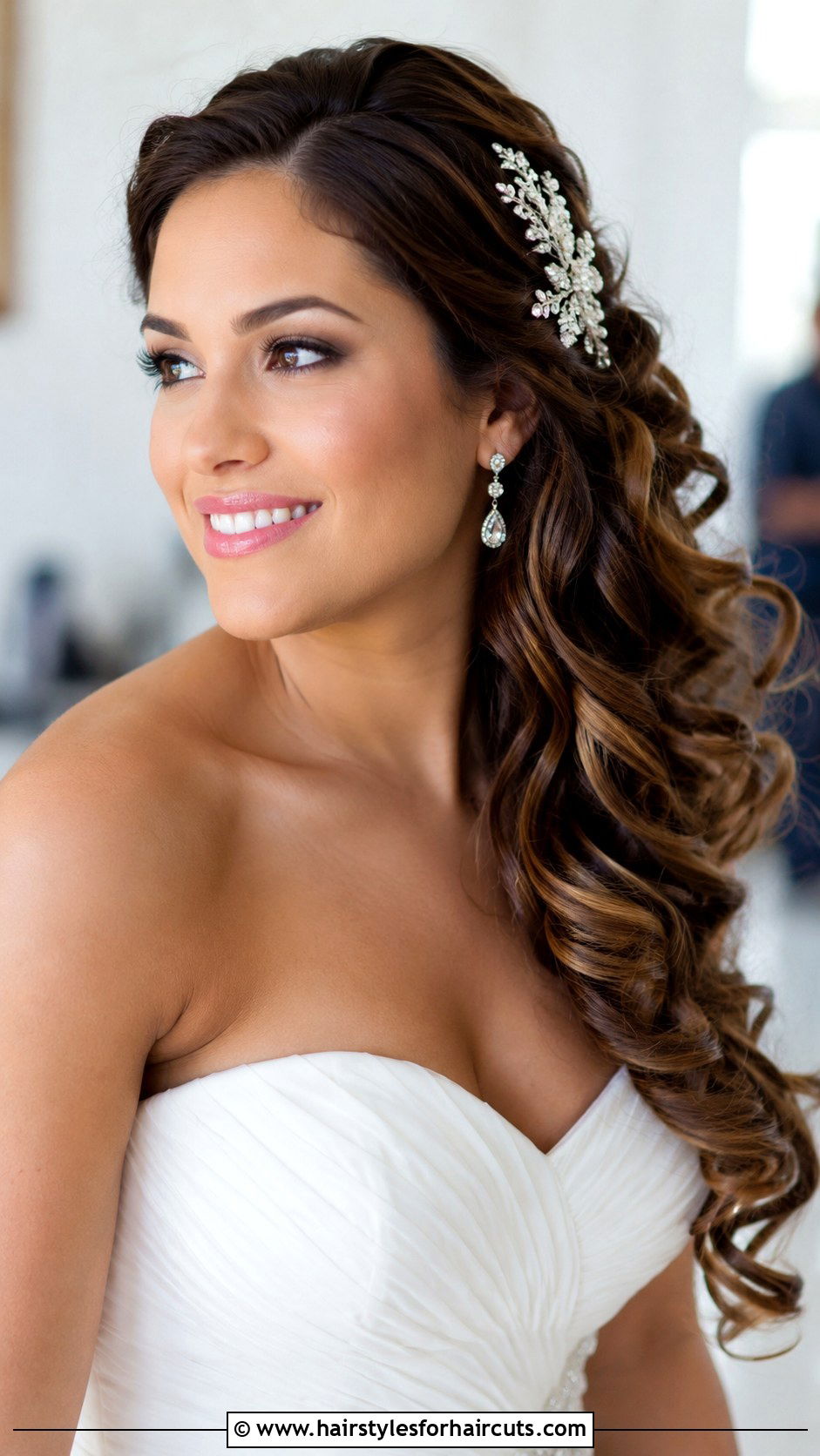 Side Swept Romantic Curls - 25 country wedding hairstyles for long hair - 25 country wedding hairstyles for long hair