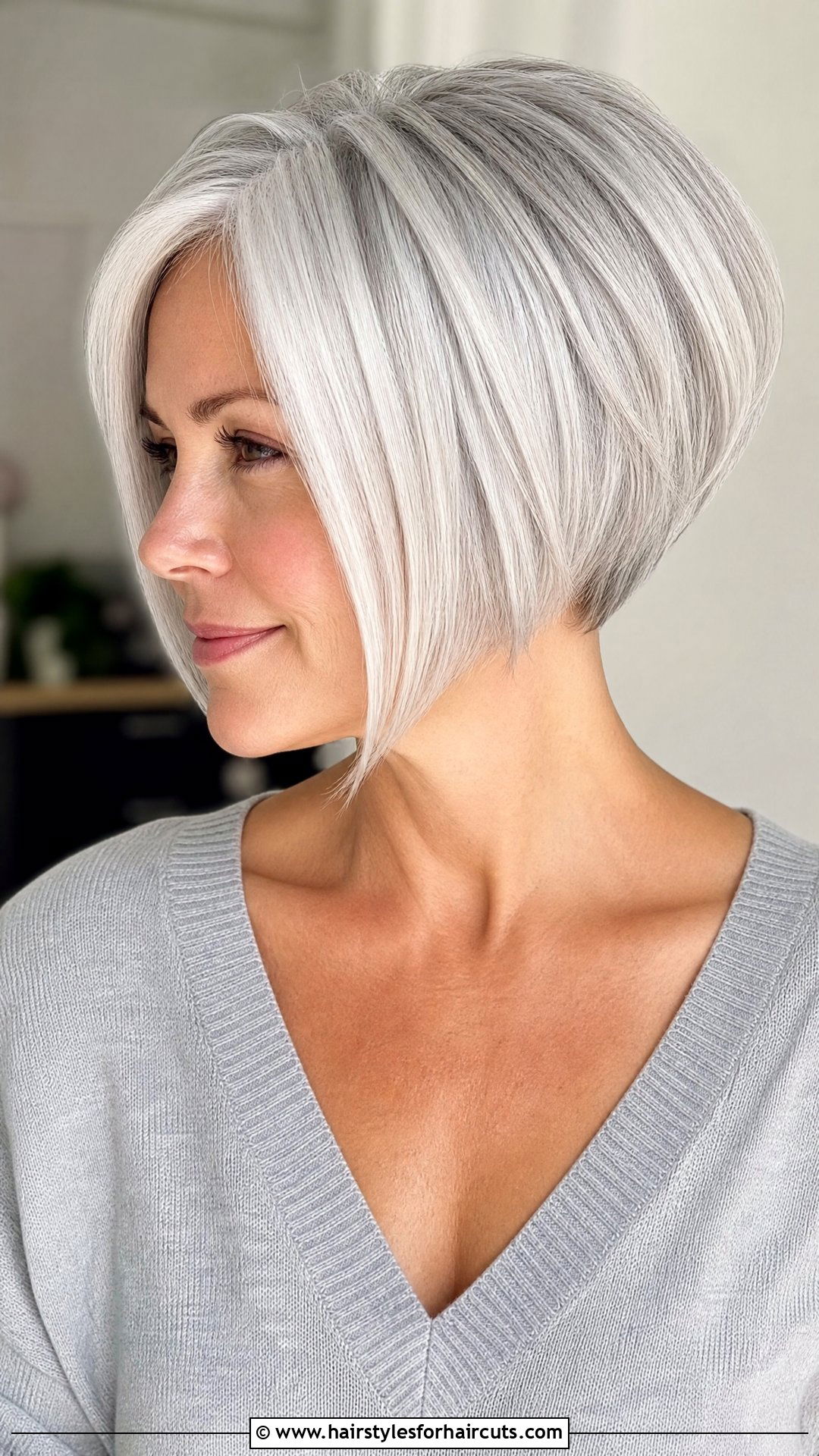 Silver White Inverted Bob - 25 white hairstyles - 25 white hairstyles