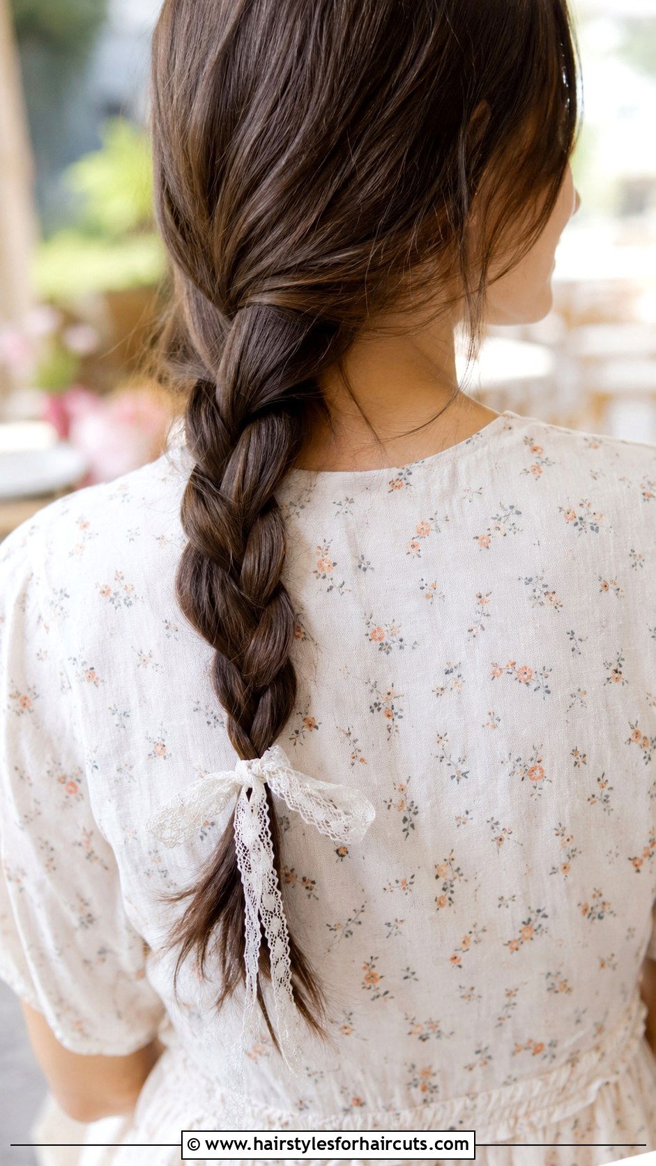 Simple Three Strand Braid - 25 cottagecore hairstyles long hair - 25 cottagecore hairstyles long hair
