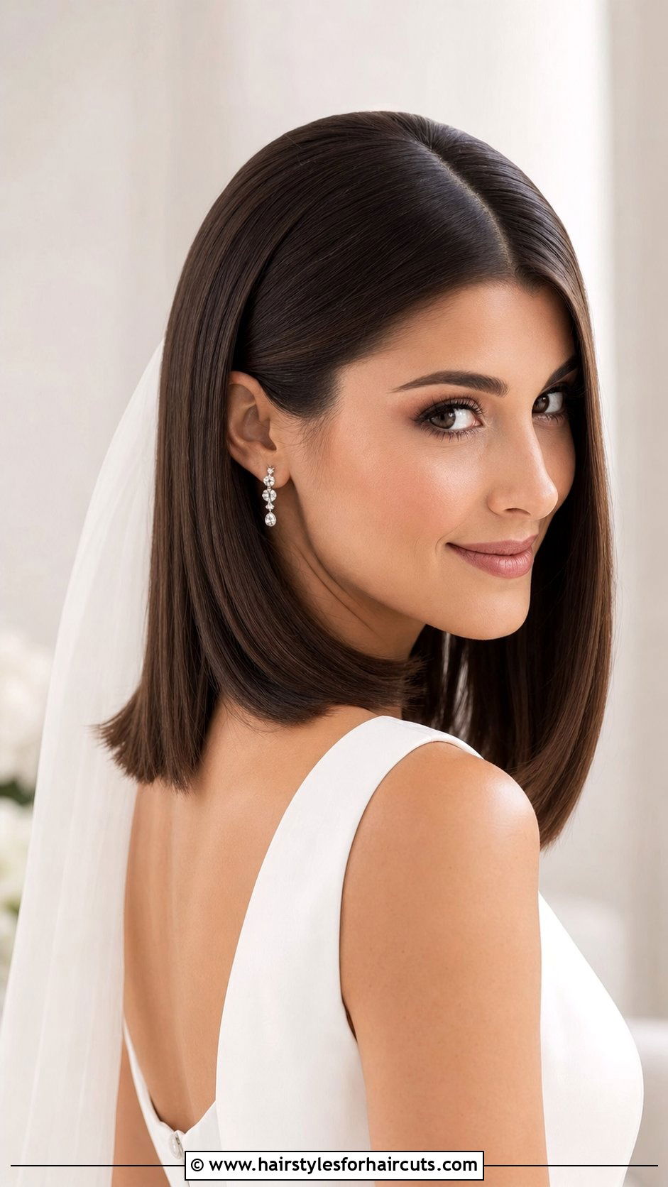 Sleek And Straight Shoulder Length Wedding Hair - 25 wedding hairstyles for shoulder length hair - 25 wedding hairstyles for shoulder length hair