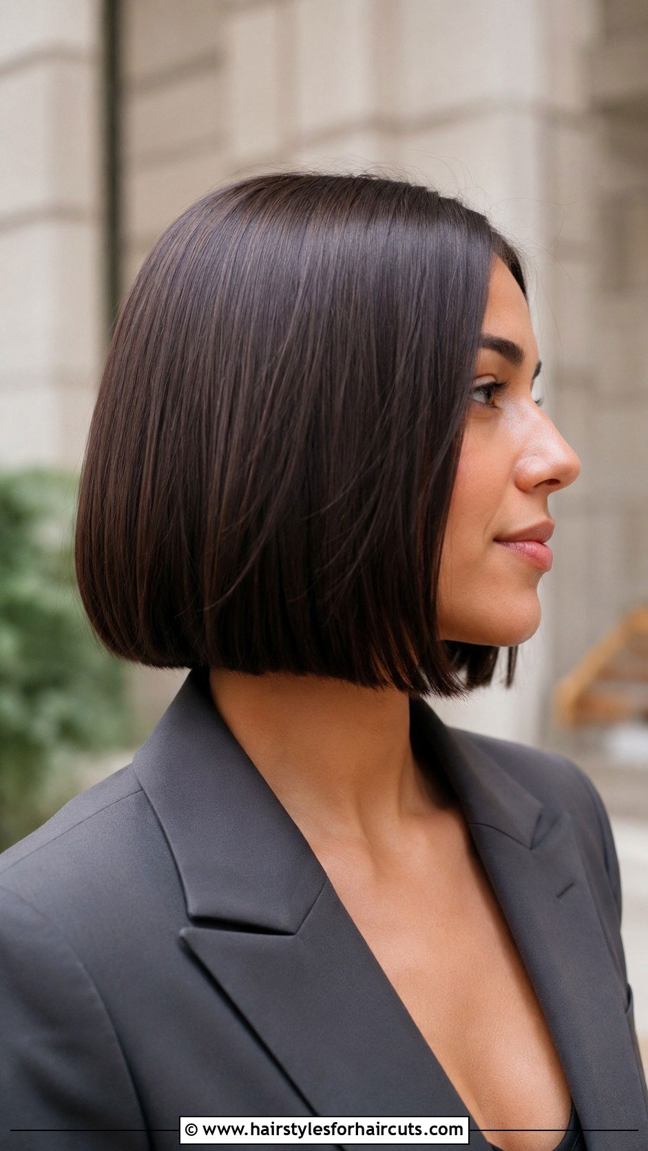Sleek Bob Haircut - 25 cute haircuts for medium hair - 25 cute haircuts for medium hair