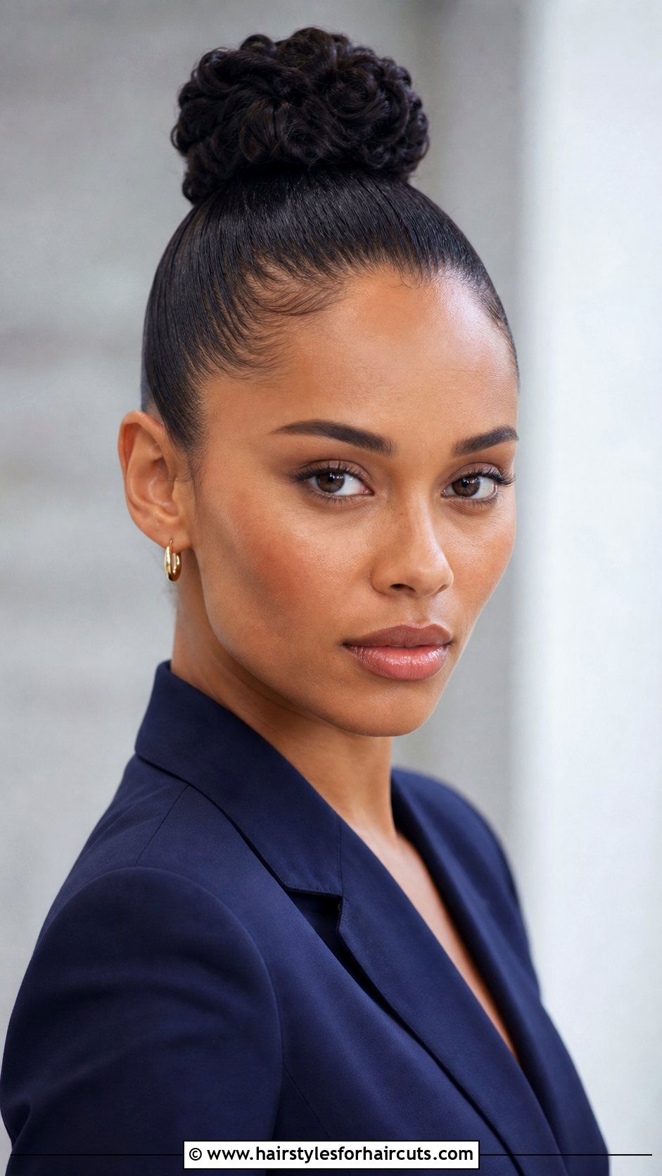 Sleek High Bun - 25 hairstyles for greasy hair - 25 hairstyles for greasy hair