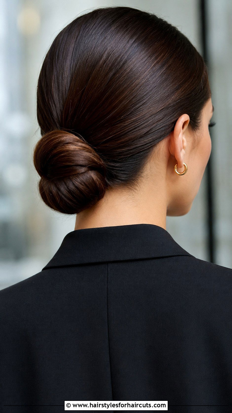 Sleek Low Bun - 25 chinese hairstyles for long hair - 25 chinese hairstyles for long hair
