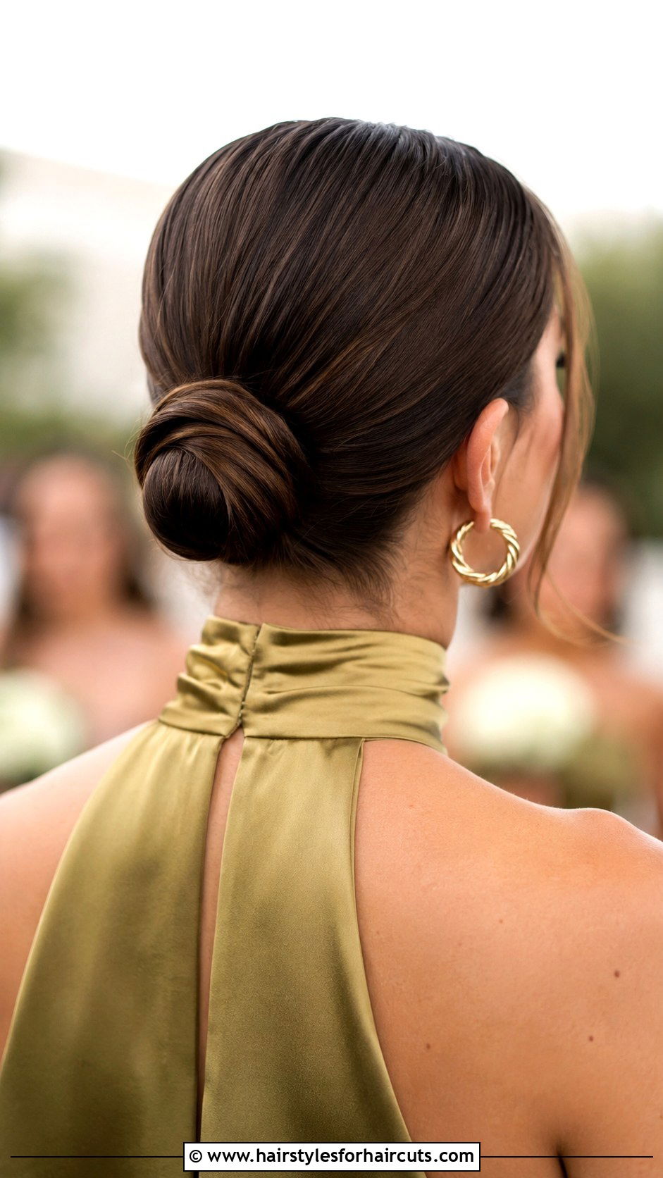 Sleek Low Bun Bridesmaid Hairstyle - 25 easy bridesmaid hairstyles for long hair - 25 easy bridesmaid hairstyles for long hair