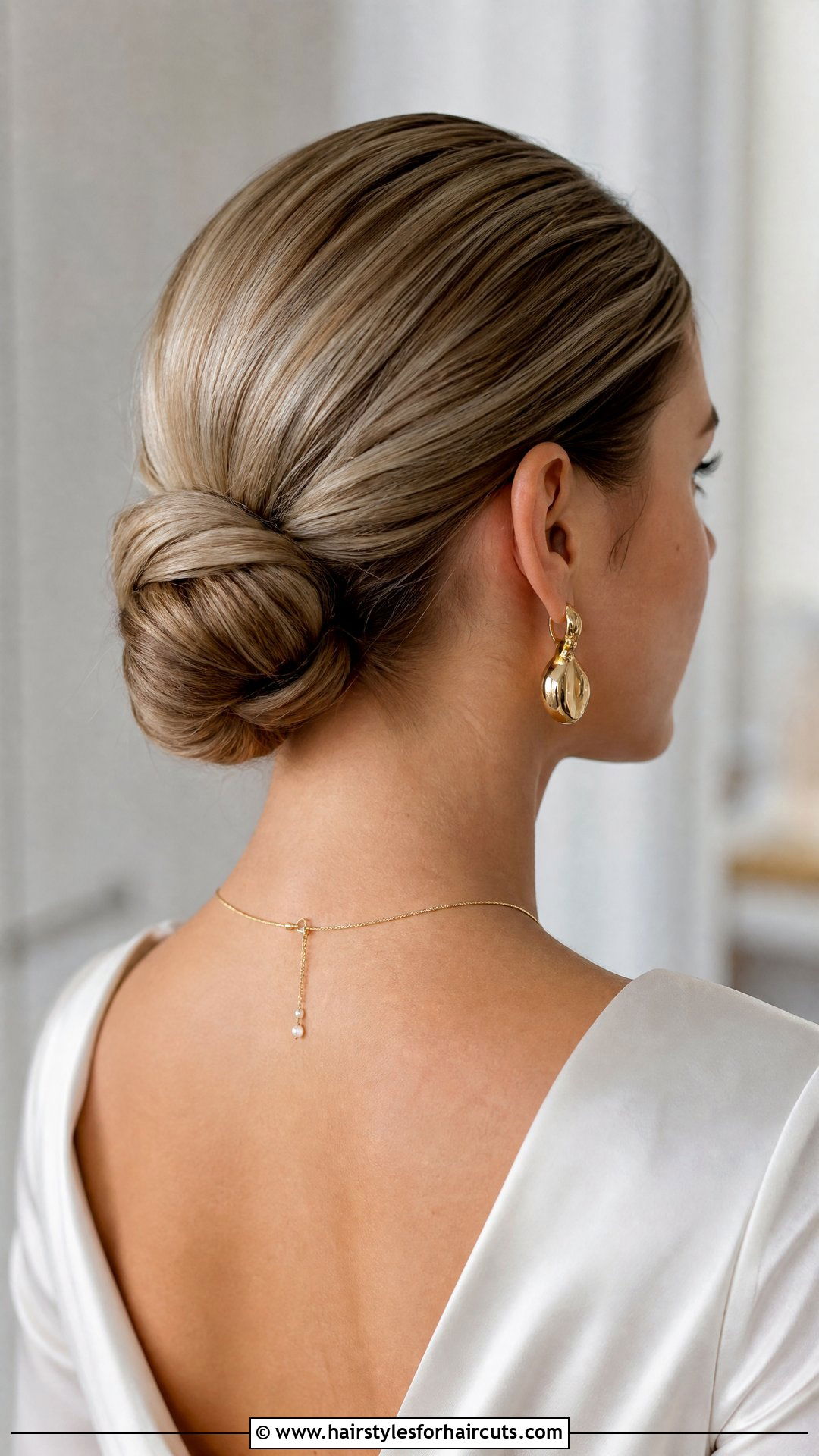 Sleek Low Bun For Bob Hair - 25 wedding party hairstyles for short hair - 25 wedding party hairstyles for short hair