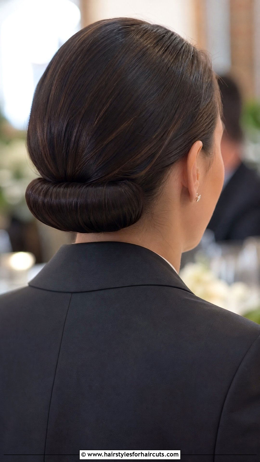 Sleek Low Roll For Fine Dining - 25 food service hairstyles for long hair - 25 food service hairstyles for long hair