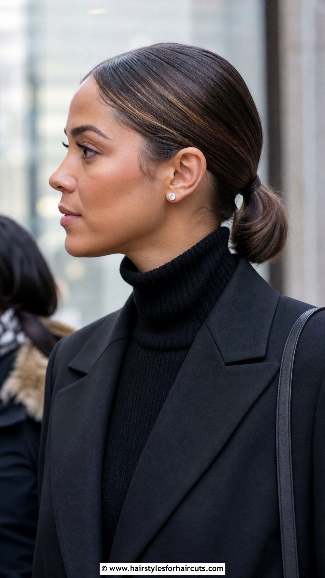 Sleek Low Short Ponytail - 25 short ponytail hairstyles for black hair - 25 short ponytail hairstyles for black hair