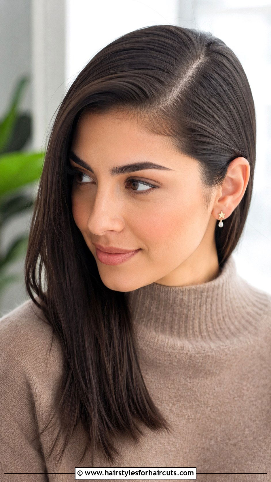 Sleek Side Part - 25 cute hairstyles for wet hair - 25 cute hairstyles for wet hair
