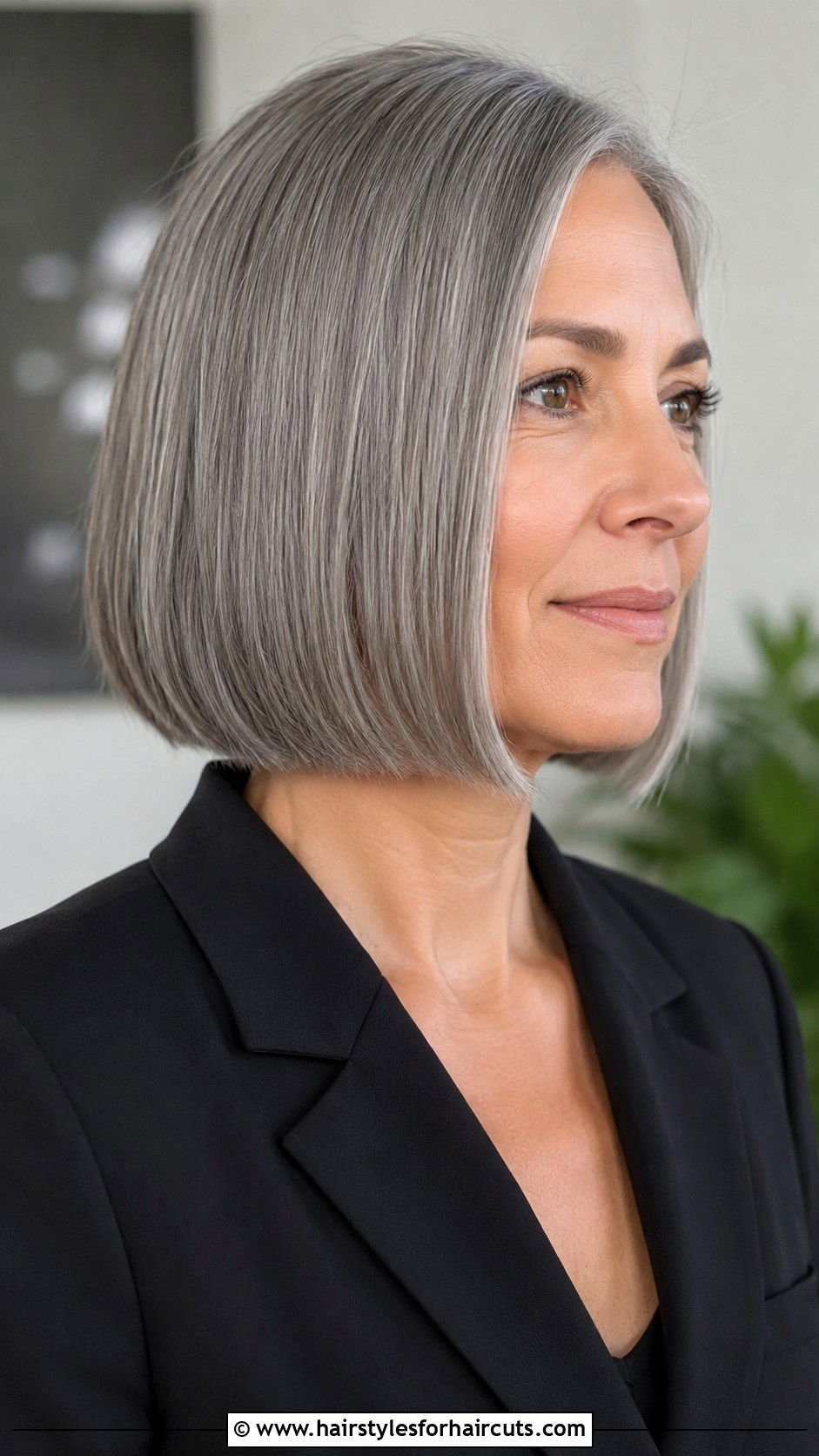 Sleek Straight Bob Grey Hair - 25 best haircuts for grey hair - 25 best haircuts for grey hair