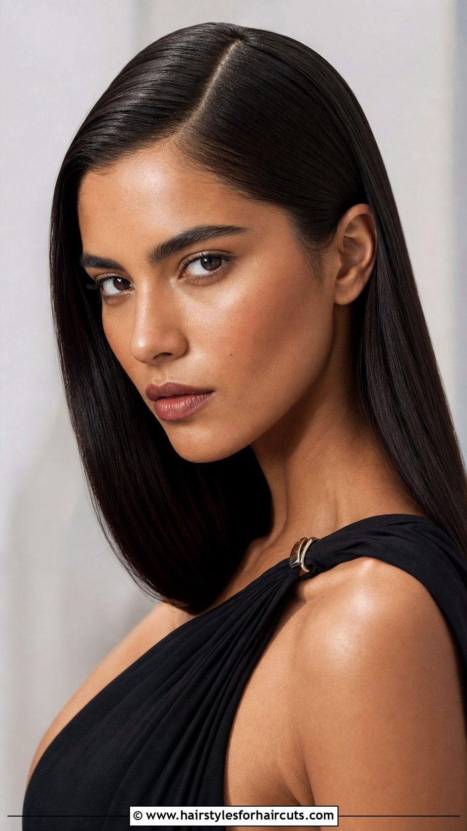 Sleek Straight Hair With Deep Side Part - 25 long hair mexican quinceanera hairstyles - 25 long hair mexican quinceanera hairstyles