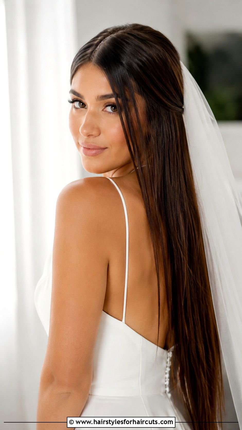 Sleek Straight Long Bridal Hair - 25 brides hairstyles for long hair - 25 brides hairstyles for long hair