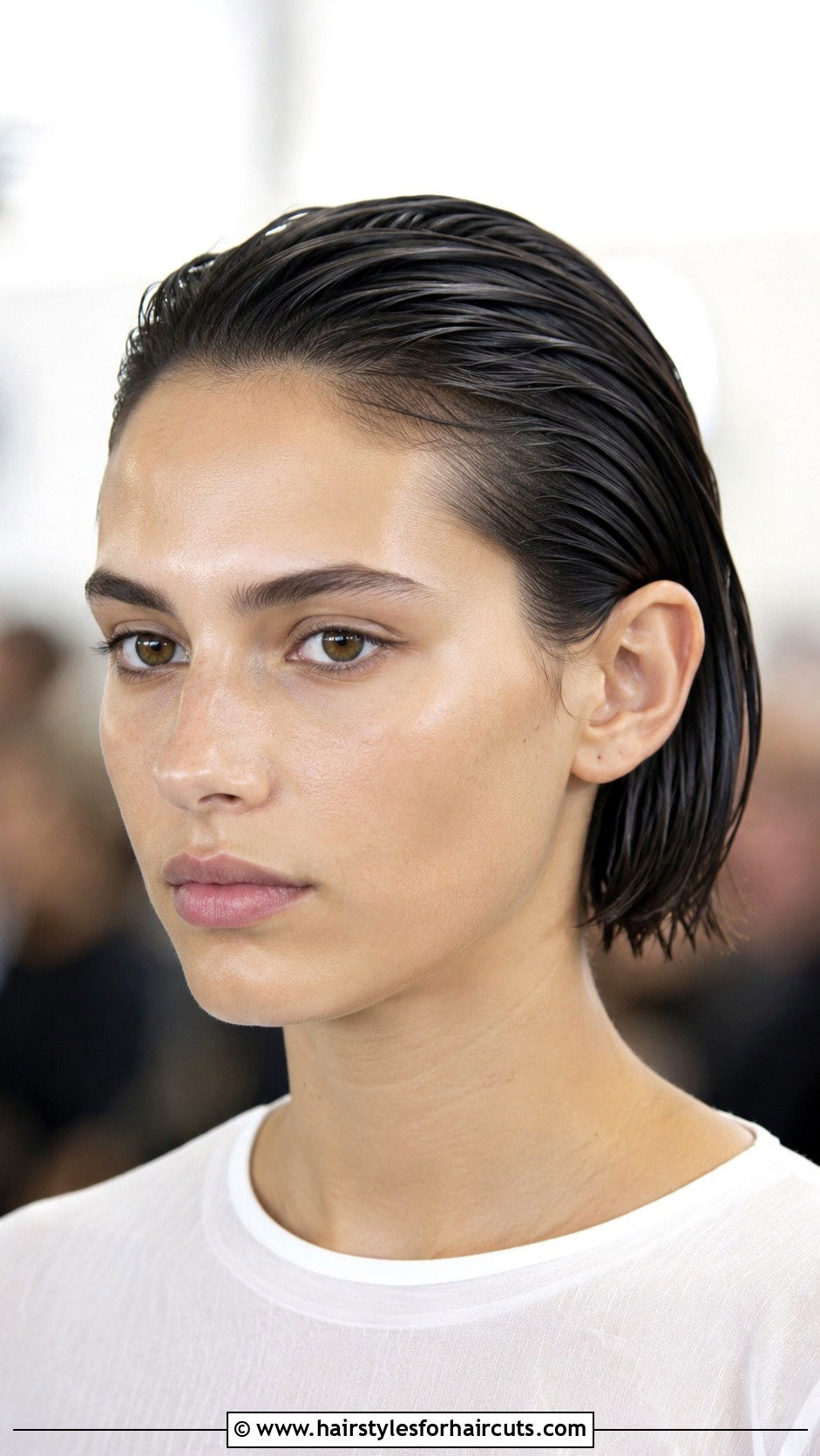 Slicked Back Bob With Gel - 25 volleyball hairstyles for short hair - 25 volleyball hairstyles for short hair