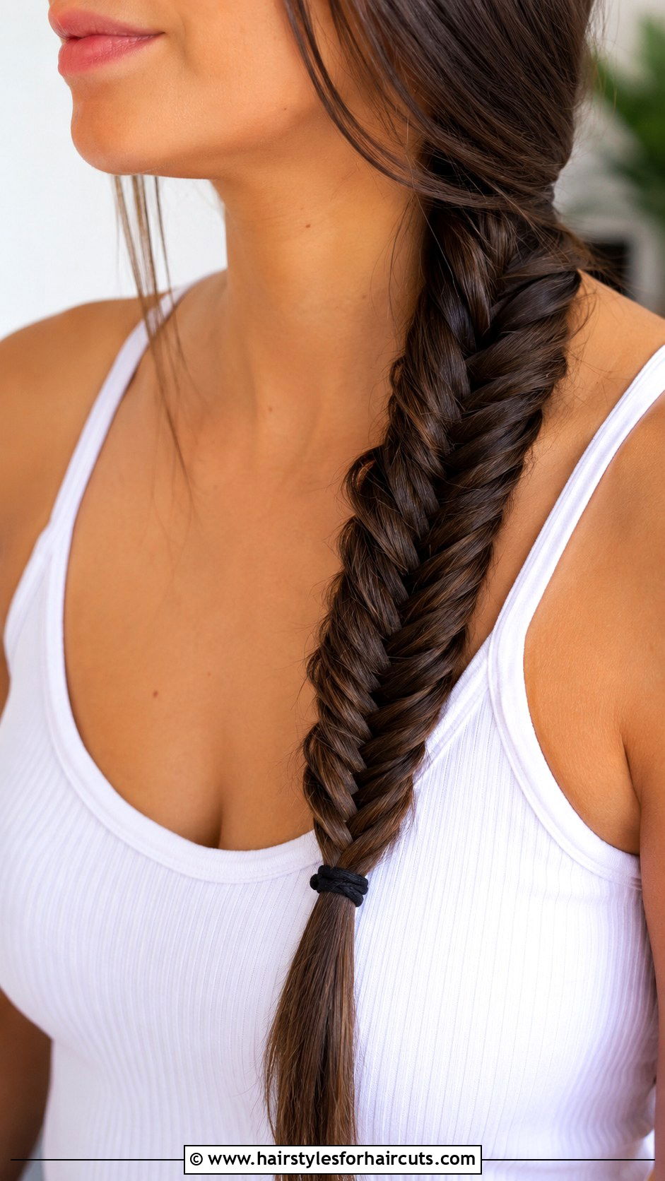 Slicked Back Bun - 25 hairstyles for gym - 25 hairstyles for gym