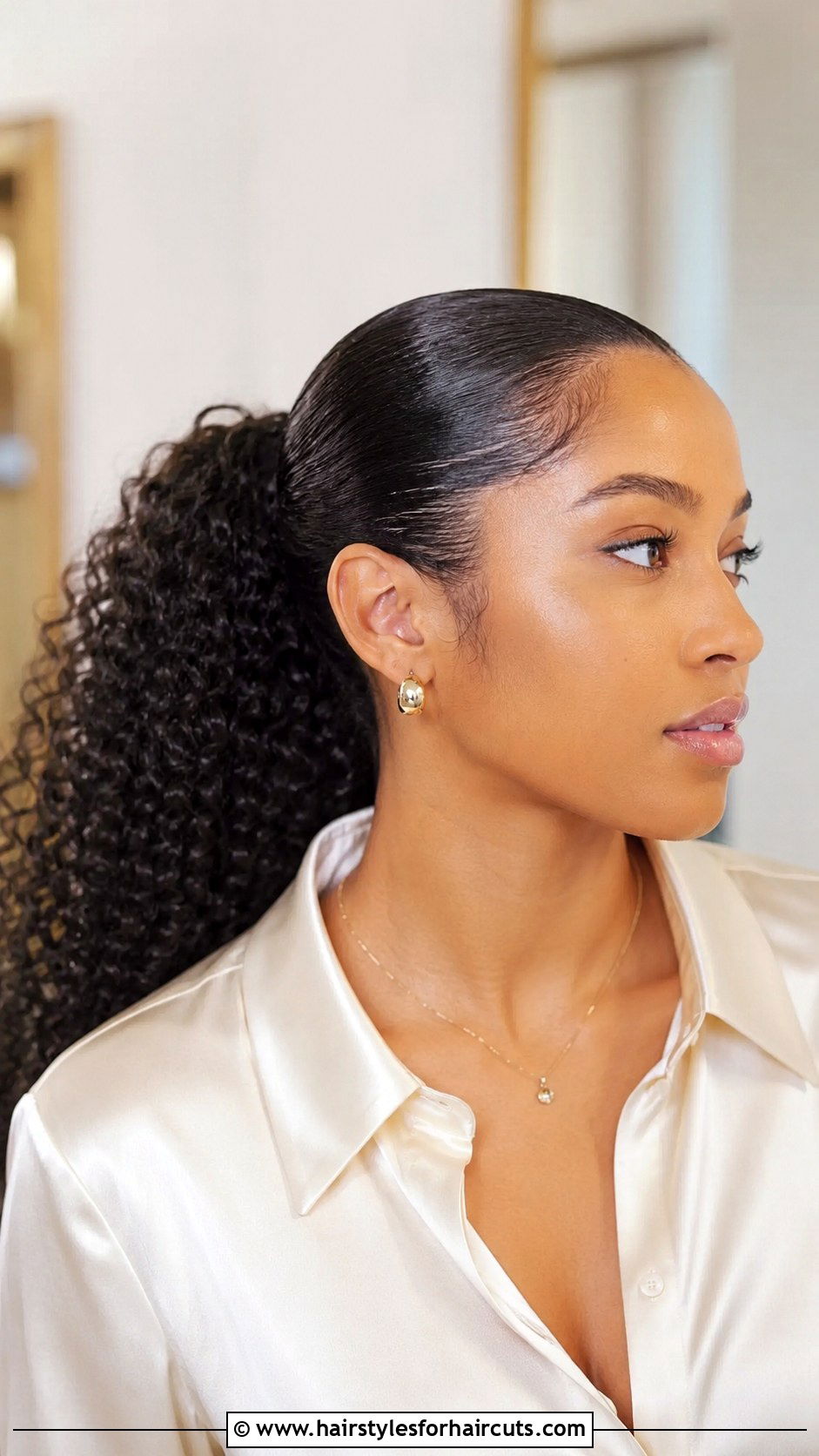 Slicked Back Curly Ponytail - 25 birthday hairstyles for curly hair - 25 birthday hairstyles for curly hair