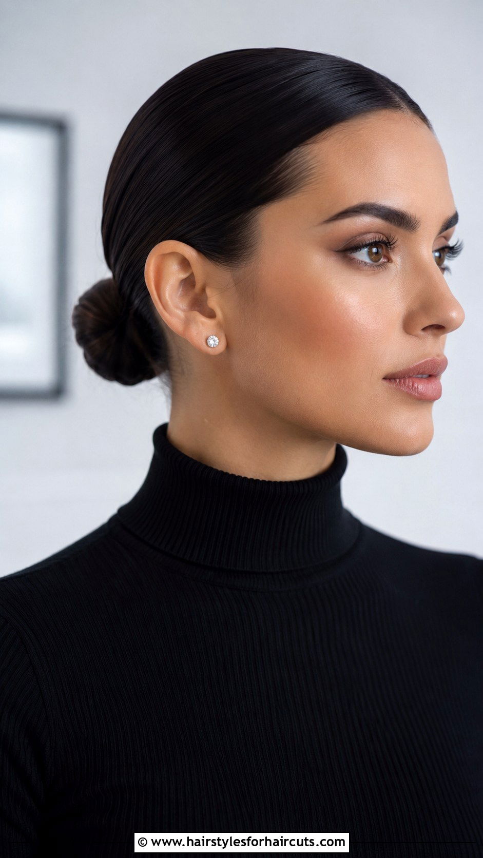 Slicked Back Low Bun - 25 classy hairstyles for medium hair - 25 classy hairstyles for medium hair