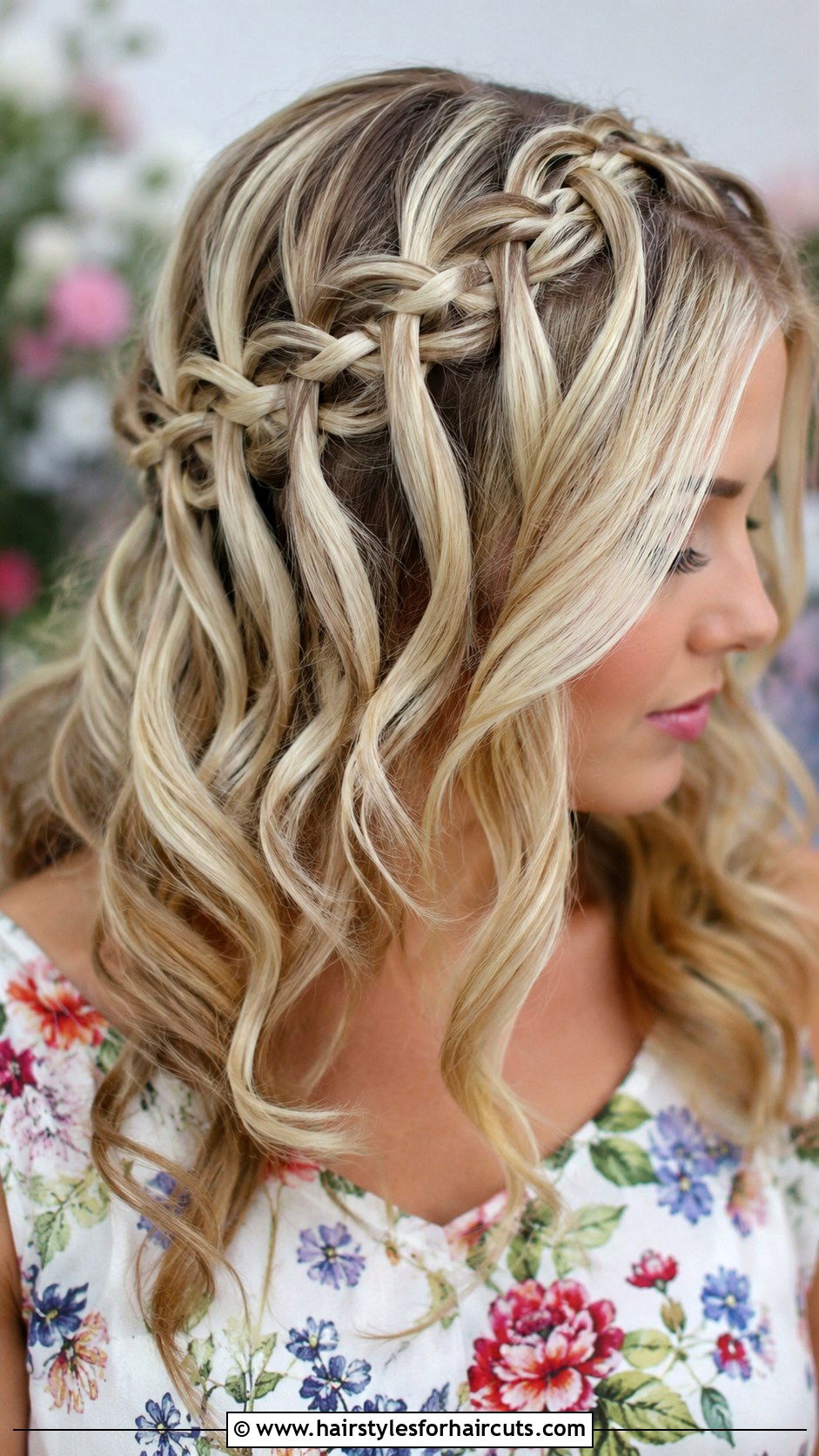 Slicked Back Waves - 25 country concert hairstyles - 25 country concert hairstyles