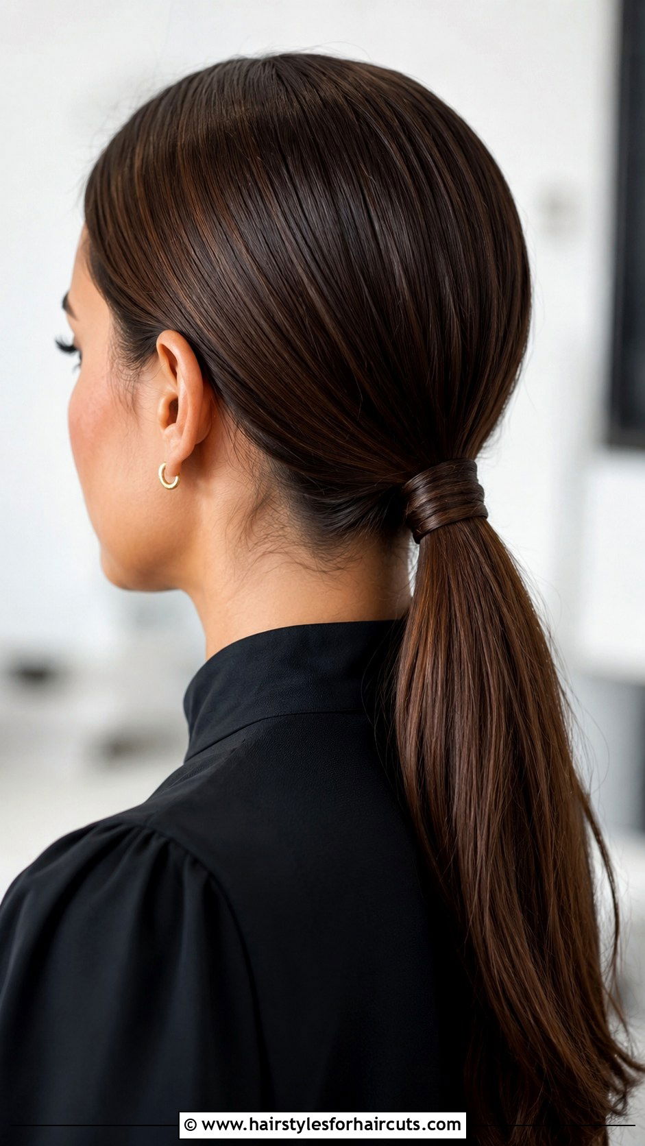 Smooth Low Ponytail - 25 funeral hairstyles - 25 funeral hairstyles