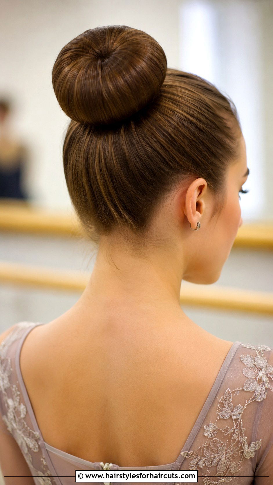 Sock Bun Evening Updo - 25 evening hairstyles - 25 evening hairstyles