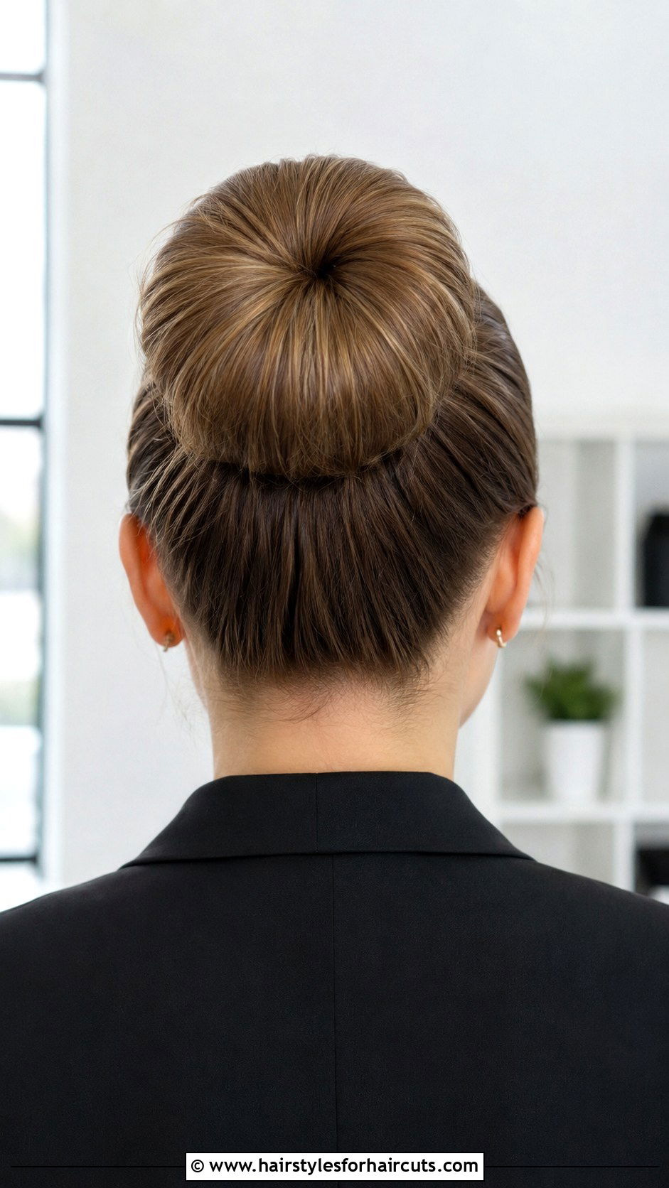 Sock Bun Updo - 25 5 minute hairstyles - 25 5 minute hairstyles