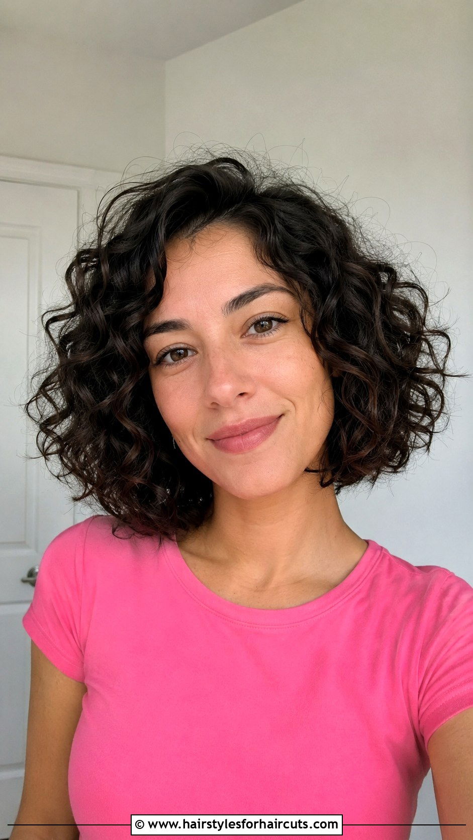 Soft Curly Bob Hairstyle - 25 40s hairstyles - 25 40s hairstyles