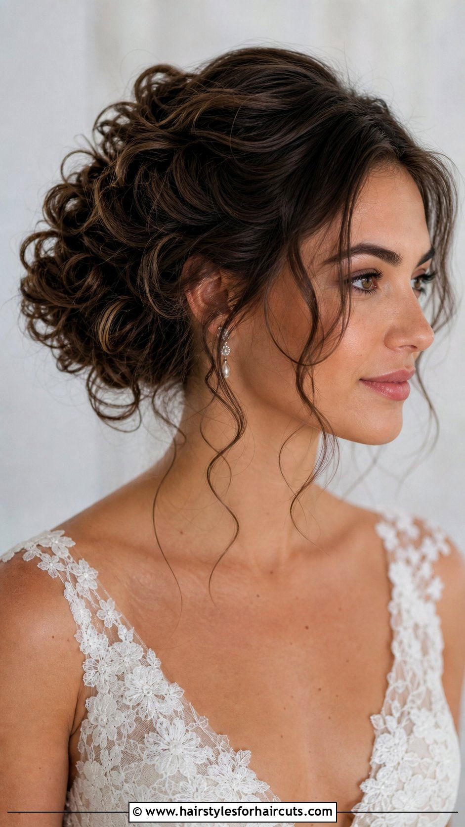 Soft Curly Updo - 25 hairstyles woman wedding - 25 hairstyles woman wedding