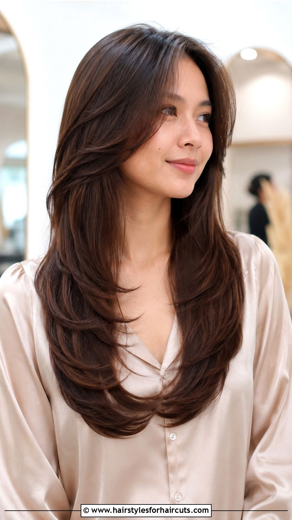 Soft Layered U Cut - 25 haircuts for layered hair - 25 haircuts for layered hair