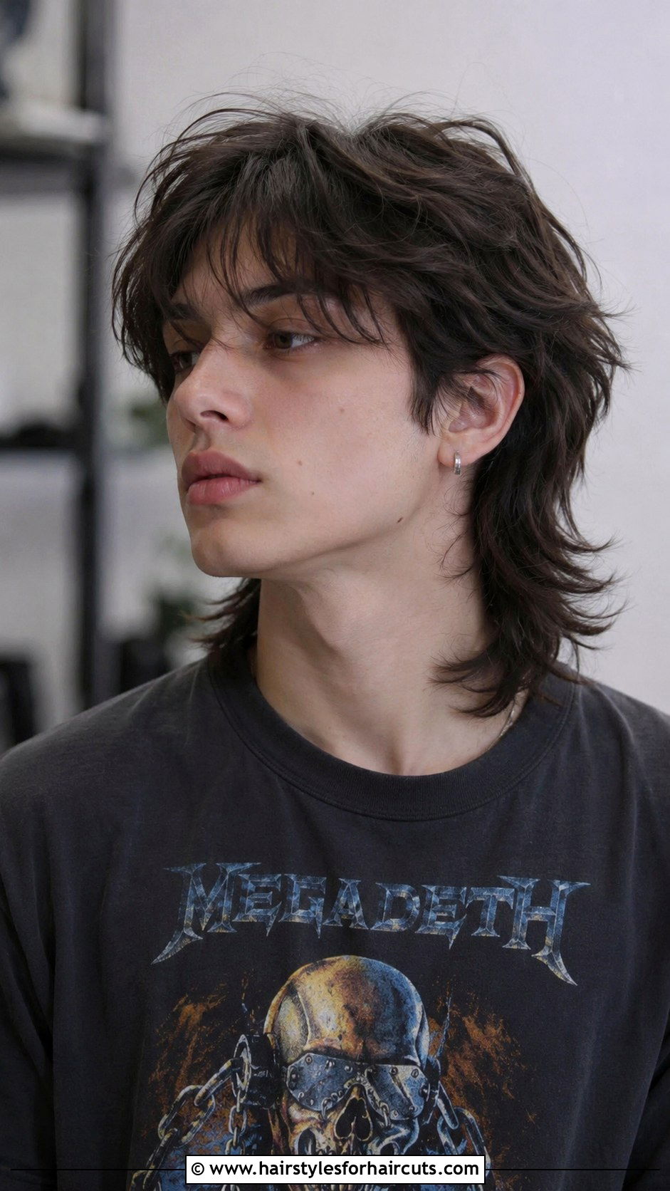 Soft Mullet Femboy Haircut - 25 femboy hairstyles - 25 femboy hairstyles