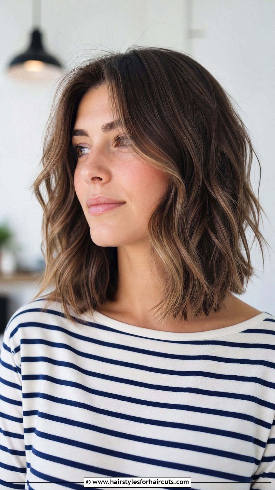Soft Wavy Lob - 25 widows peak hairstyles - 25 widows peak hairstyles