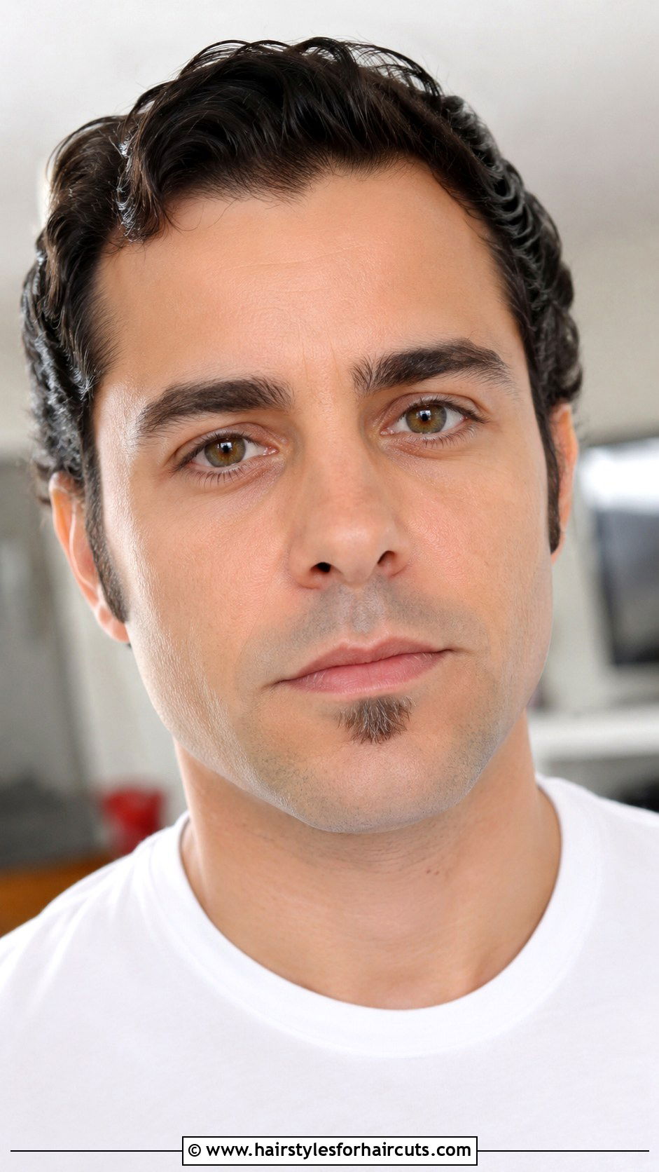 Soul Patch - 25 facial hairstyles for round faces - 25 facial hairstyles for round faces