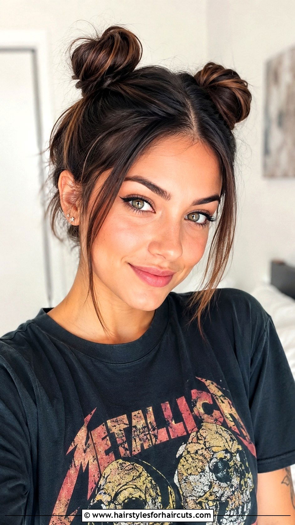 Space Buns For Short Hair - 25 easy pretty hairstyles for short hair - 25 easy pretty hairstyles for short hair