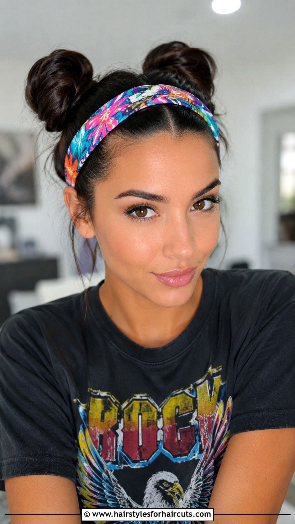 Space Buns Hair Headband Hairstyle - 25 hair headband hairstyles - 25 hair headband hairstyles