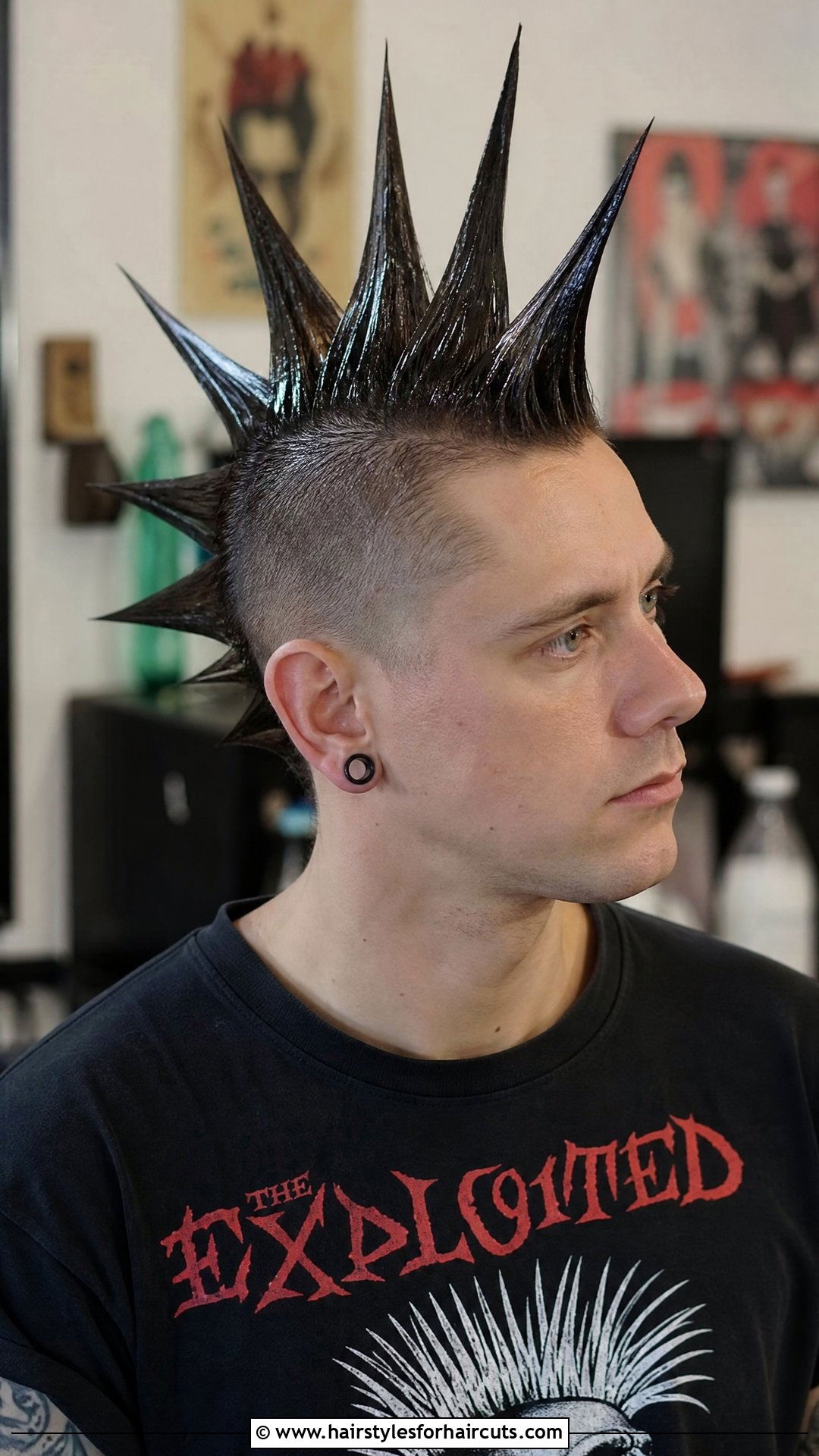 Spiked Liberty Spikes - 25 funny haircuts - 25 funny haircuts