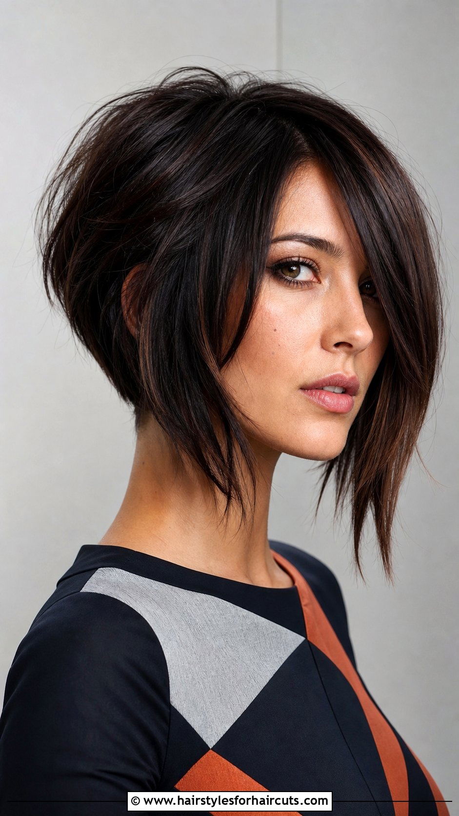 Stacked Asymmetric Bob - 25 haircuts and style castle towers - 25 haircuts and style castle towers
