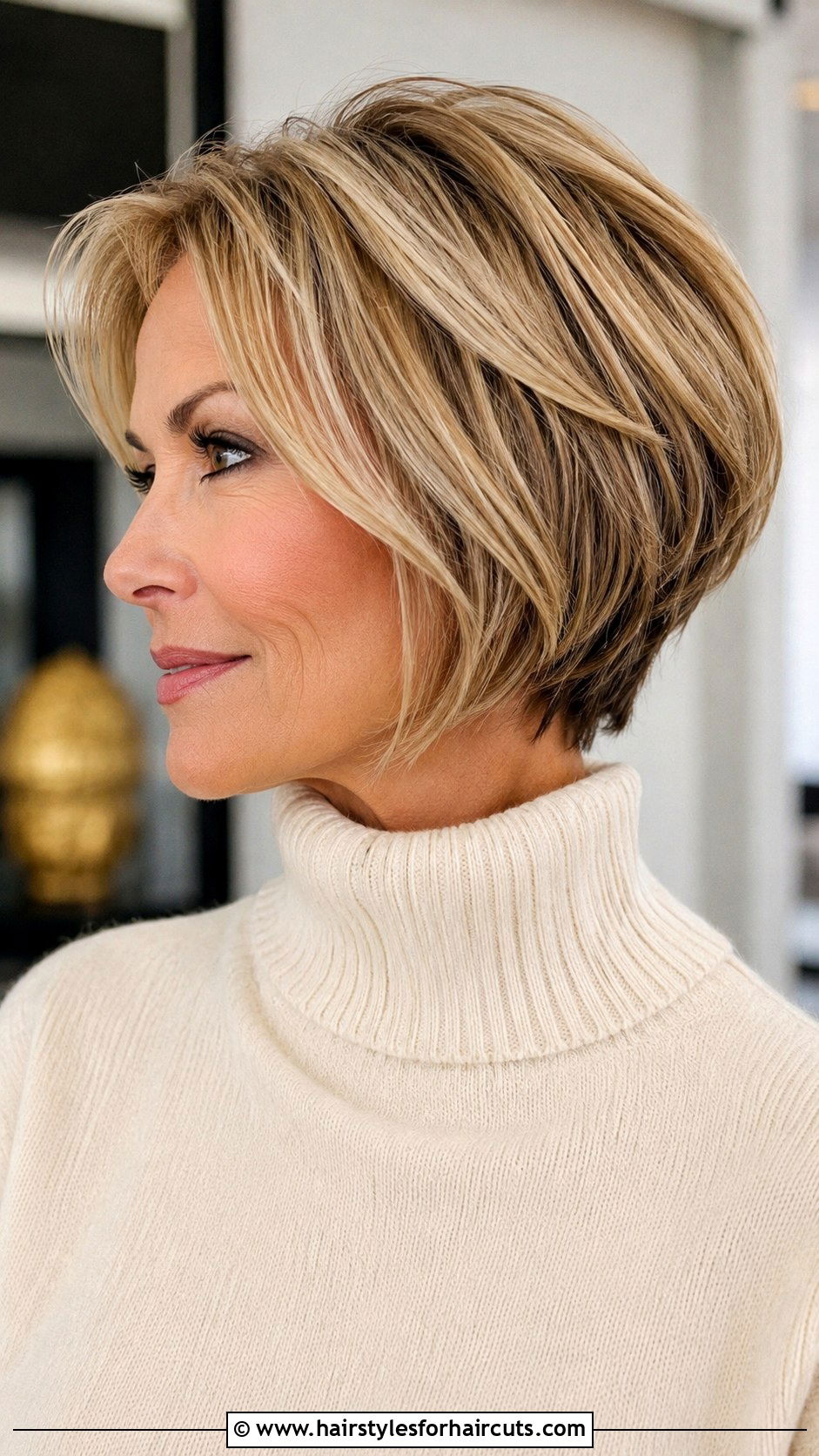 Stacked Bob - 25 female short haircuts - 25 female short haircuts