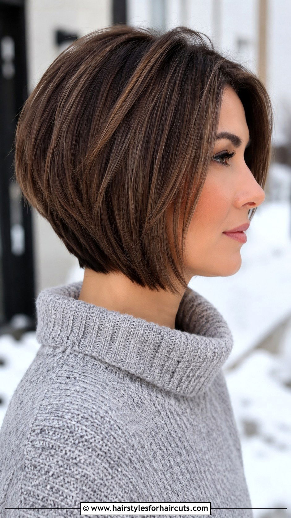 Stacked Bob - 25 haircuts for super thin hair - 25 haircuts for super thin hair