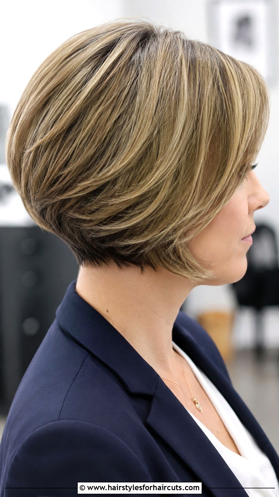 Stacked Bob Haircut - 25 best hairstyles for fine straight hair - 25 best hairstyles for fine straight hair